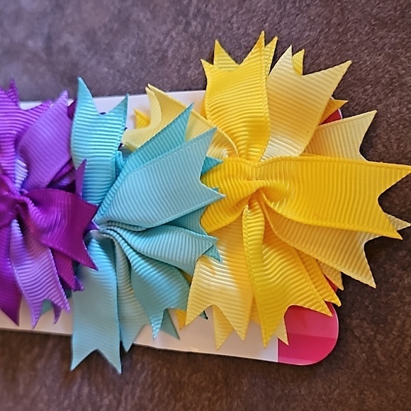 3/$30 GIMME Coquette Hair Bow Clips - Picture 5 of 5